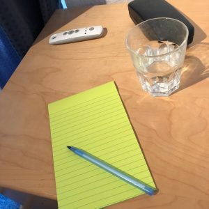 table de nuit - carnet de créativité